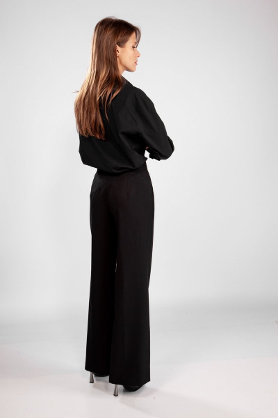 Черные свободные брюки расклешенного силуэта THE NAME 2206А - фото 8