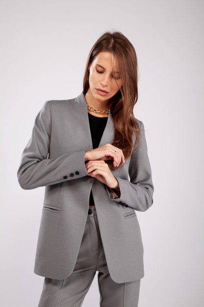 Деловой жакет на подкладке с прорезными карманами и стойкой THE NAME 2240 серый - фото 6