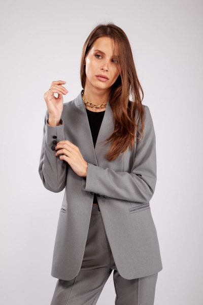 Деловой жакет на подкладке с прорезными карманами и стойкой THE NAME 2240 серый - фото 2