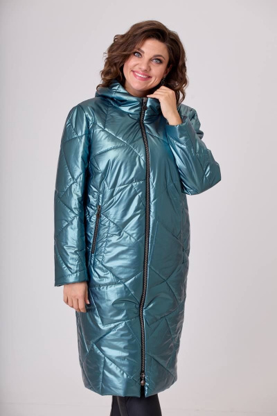 Демисезонное пальто из текстиля с капюшоном и наклонными карманами TrikoTex Stil М28-19 деним - фото 5