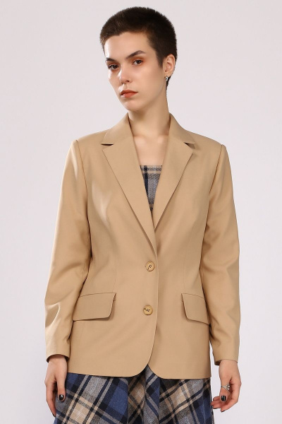 Бежевый жакет полуприталенный с лацканами и карманами Angelina & Сompany 780 - фото 1