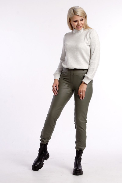 Демисезонные кожаные облегающие брюки с накладными карманами IUKONA 1532 болотный - фото 2