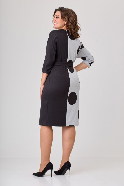 Платье из трикотажа с дизайнерским рисунком, спущенным плечом и поясом Орхидея 1217 - фото 2