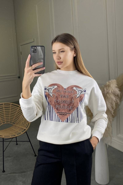 Святшот прямого силуэта с принтом сердце из хлопка Garsonnier 1400100511 молочный - фото 1