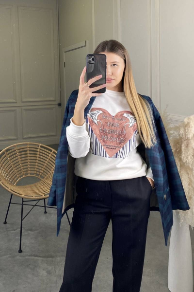 Святшот прямого силуэта с принтом сердце из хлопка Garsonnier 1400100511 молочный - фото 3