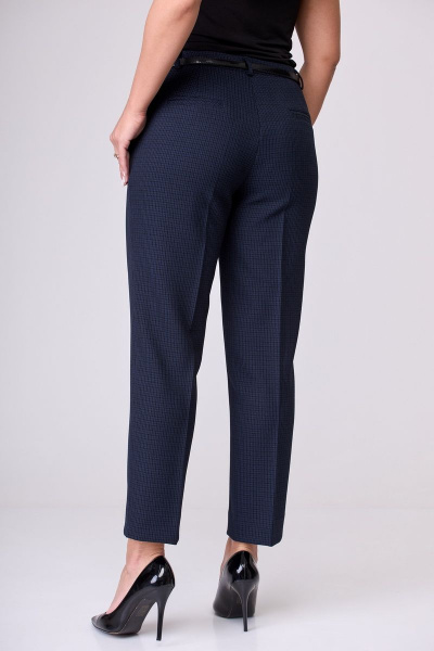 Брюки БелЭльСтиль 586-1 04 22 черно-синяя клетка - фото 4