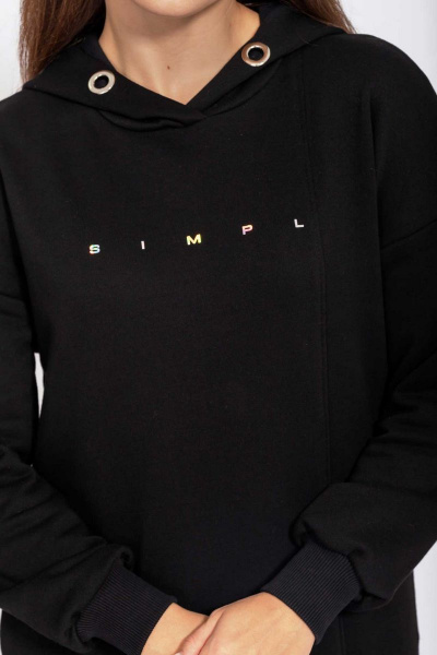 Платье прямого силуэта с капюшоном и декоративной печатью Mislana С872 черный - фото 13