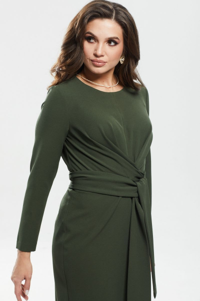 Деловое демисезонное платье с фигуративным кроем MALI 421-088 хаки - фото 7