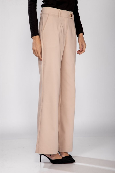 Бежевые брюки с расклешением из хлопкового текстиля THE NAME 2206В - фото 4