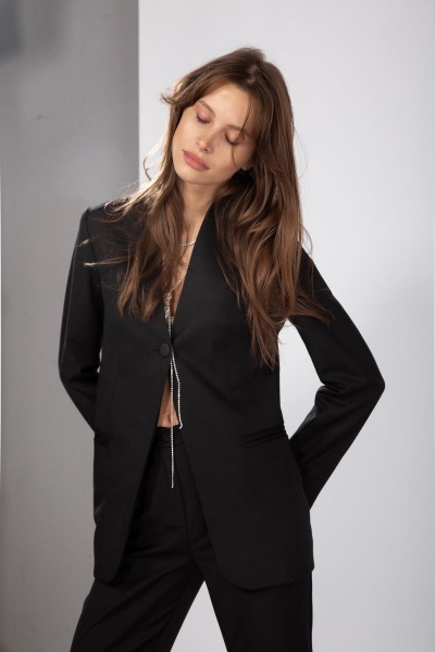 Полуприлегающий жакет с прорезными карманами и скошенными линиями THE NAME 2240 черный - фото 2