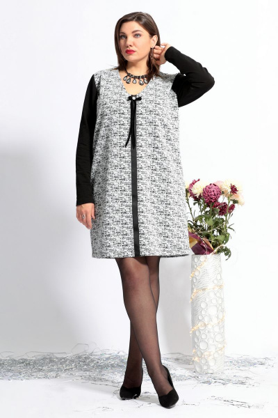 Белое платье из трикотажа с бантом и узором BegiModa 1021 черно-белый - фото 1