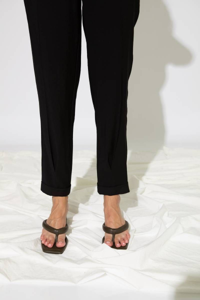 Демисезонные брюки из вискозы и текстиля с классической посадкой Femme & Devur 9883 1.3F(164) - фото 5