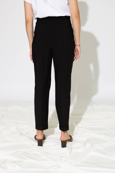 Демисезонные брюки из вискозы и текстиля с классической посадкой Femme & Devur 9883 1.3F(164) - фото 3