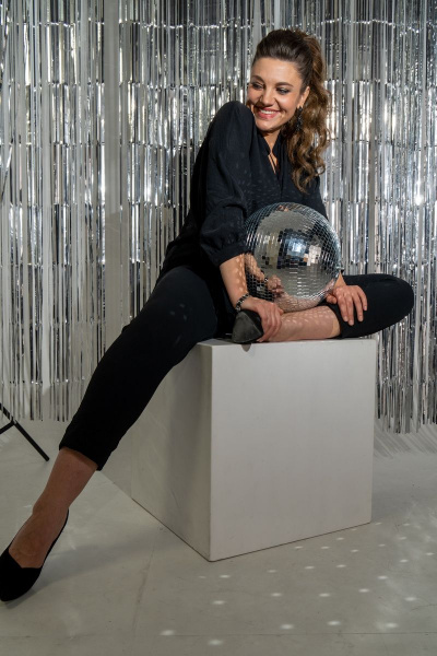 Костюм женский с блузой и брюками на любой случай Andina 930 черный - фото 17