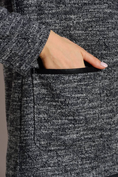 Светлый жакет из трикотажа для делового стиля Femme & Devur 70878 1.59F(170) - фото 4